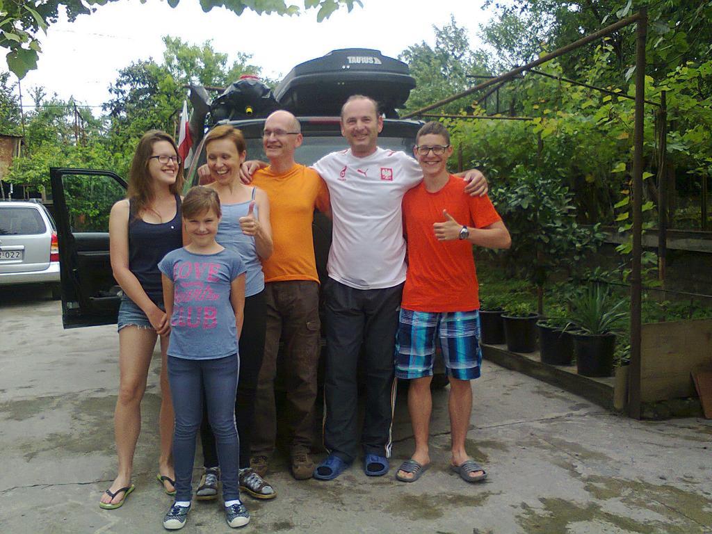 Giorgi'S Homestay Кутаїсі Екстер'єр фото