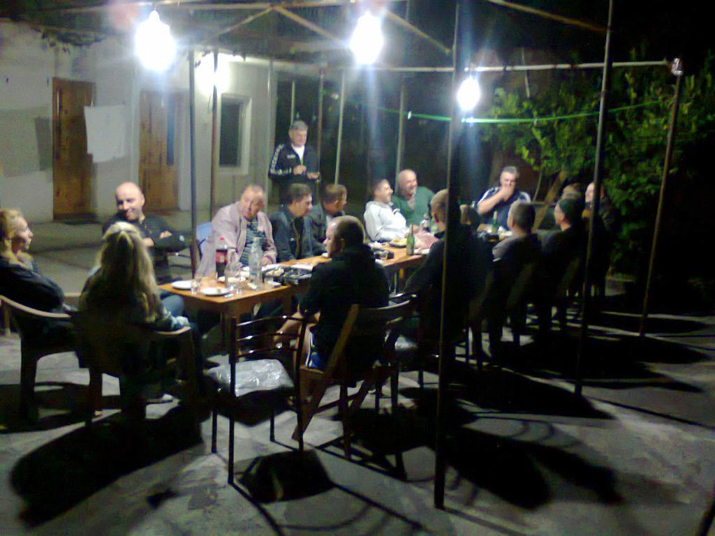 Giorgi'S Homestay Кутаїсі Екстер'єр фото