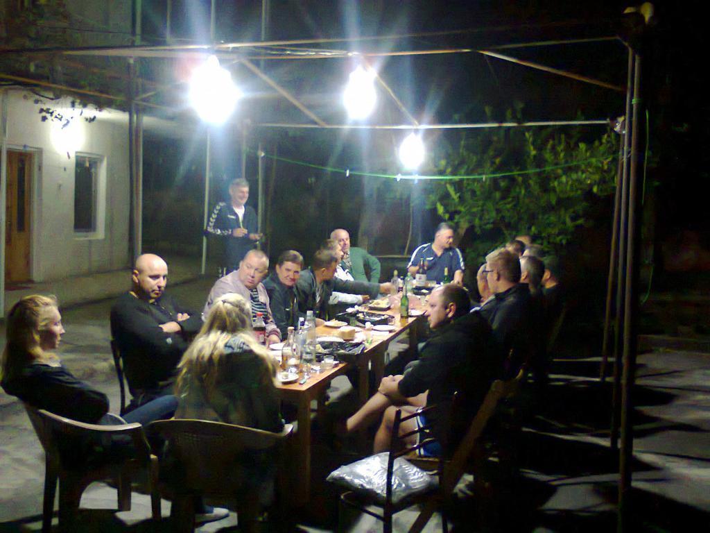 Giorgi'S Homestay Кутаїсі Екстер'єр фото
