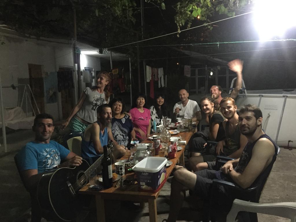 Giorgi'S Homestay Кутаїсі Екстер'єр фото
